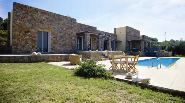 Ellanion Villa I